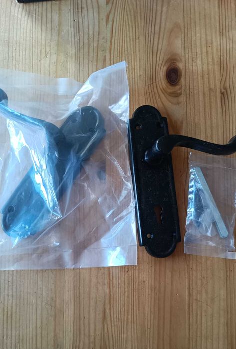 set manere usi retro fier forjat, negru