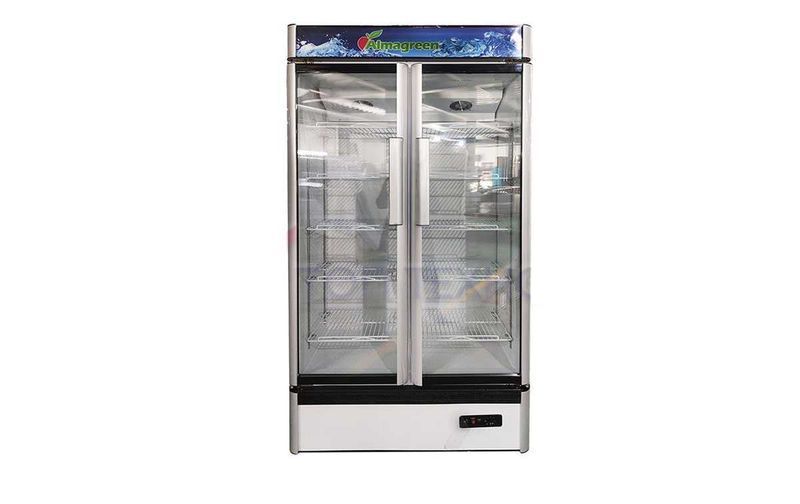 Холодильные шкафы витрины для напитков, молочных изделий, воды