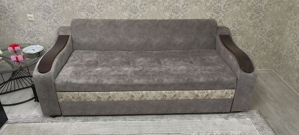 Продам раскладной диван