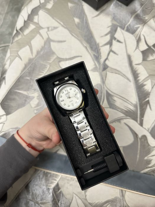 Мужские часы по низкой цене