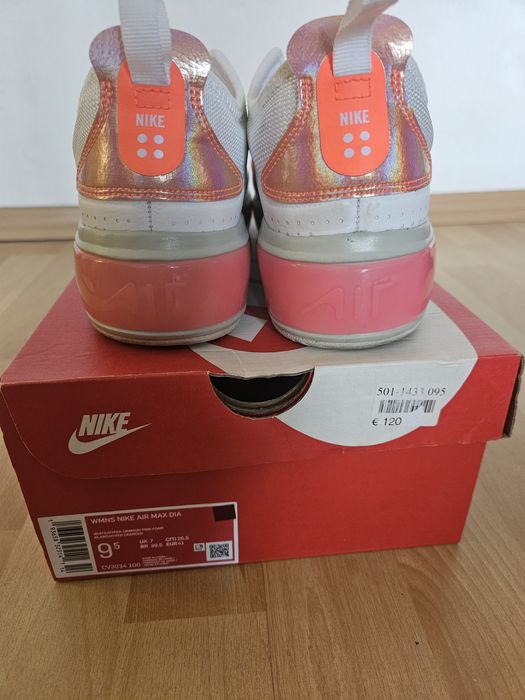 Маратонки на NIKE AIR MAX