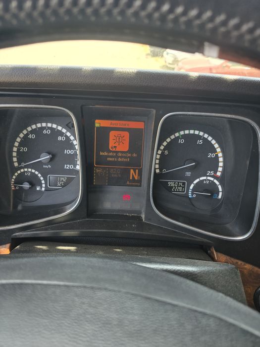 Vând Mercedes actros mp4 1845 e 6 standard!!!