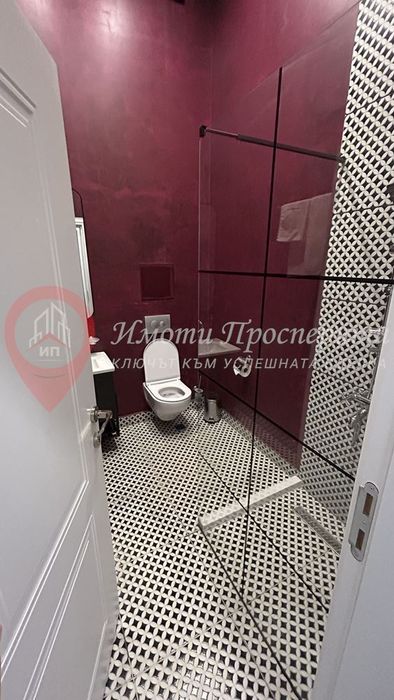 2-стаен в София-Център площ 67 цена 800