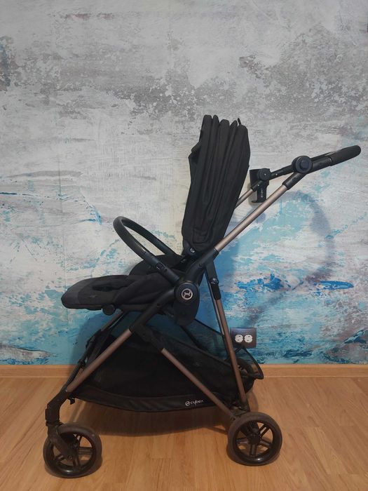 Cărucior Cybex Melio Black – ușor, elegant, bine întreținut