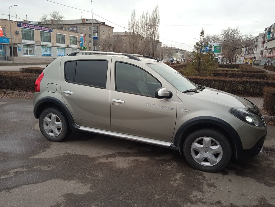 Продам Рено Сандеро стэпвей.