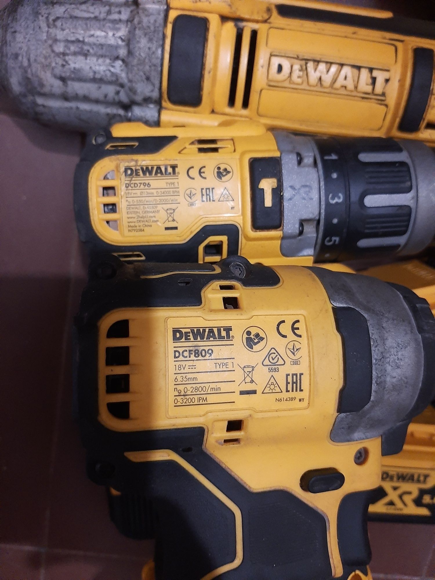 Акумулаторни машини DEWALT 18v