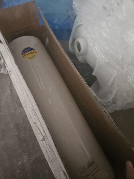 Раковина материал фарфоровый,  новый  , причина продажа , размер не то