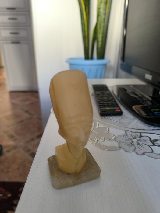 Нефертити продажа