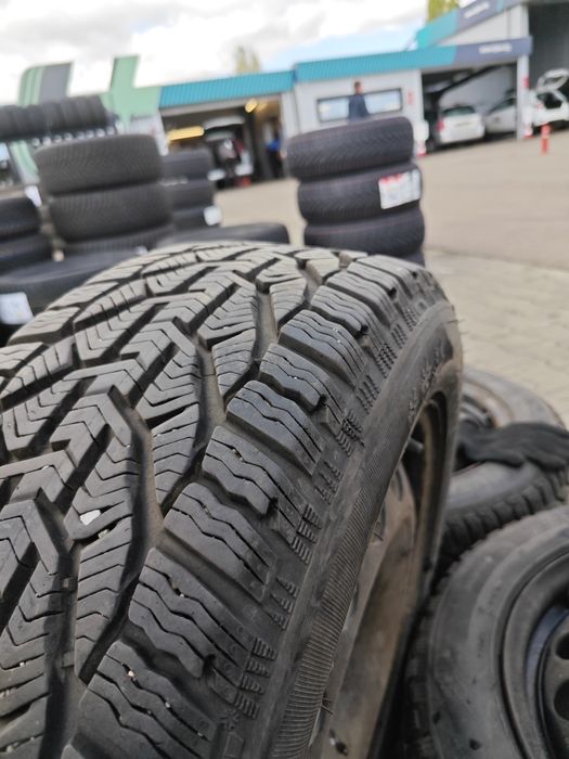 Зимни гуми с джанти  205/55/ R16 цола