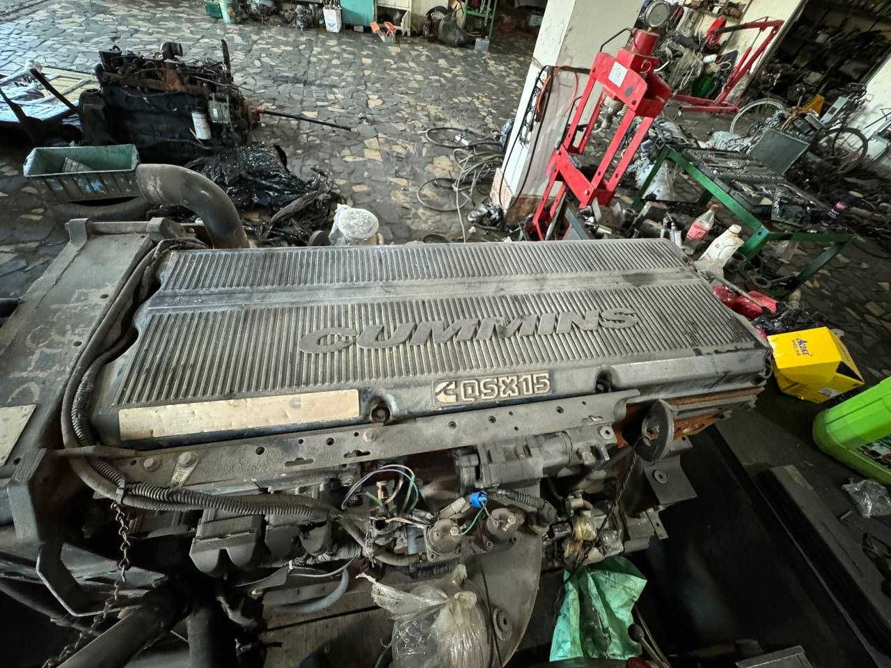 Дизельный двигатель Cummins QSX15-G8  сотувга келди.