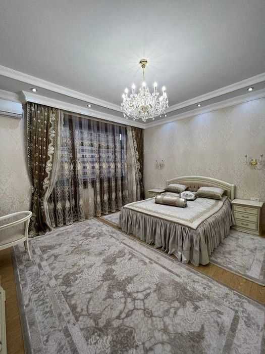 New building 4 room 3 big bed Taras Shevchenko street metro Oybek