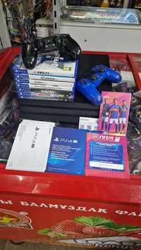 Playstation 4 pro + 7 дисков