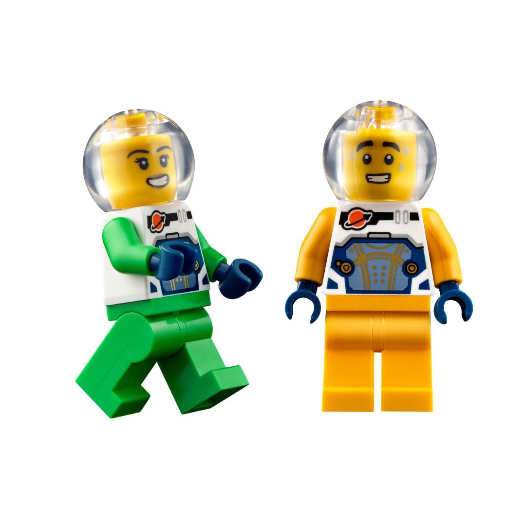 LEGO 40789 Flying Moon Car Lego ideas