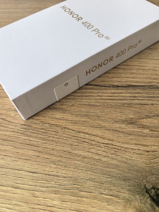 Запечатан Honor 400 pro с гаранция до 2027 г.