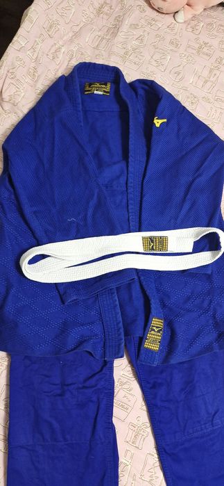 Продам кимано на дзюдо