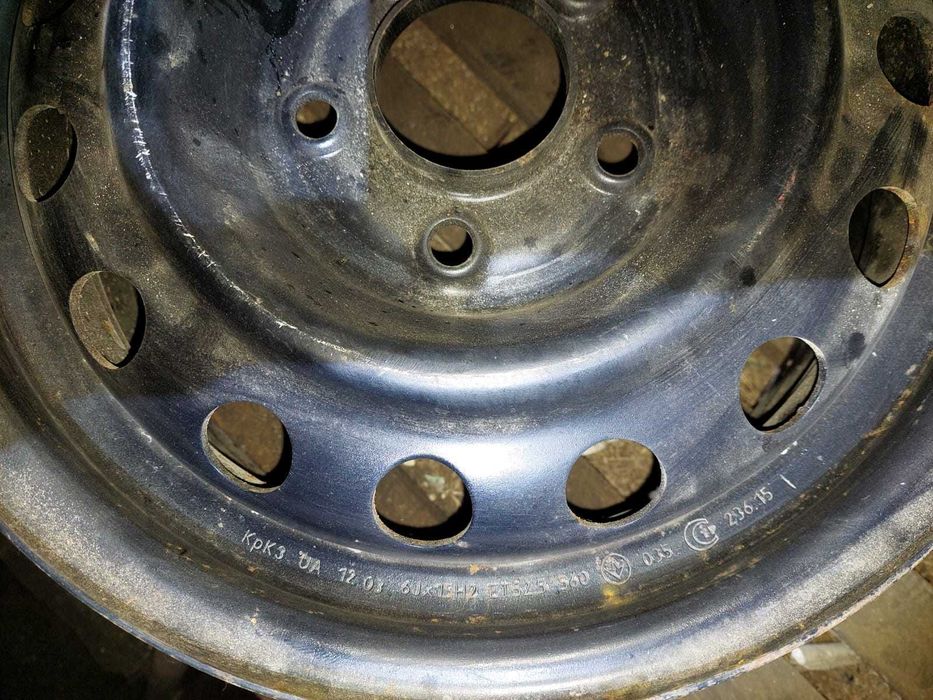 Новый диск R15/5x114.3, штампованный,  1 шт