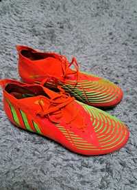 Професионални футболни бутонки - Adidas Predator