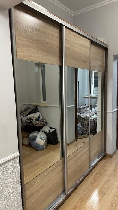 Шкаф купе в хорошем состоянии