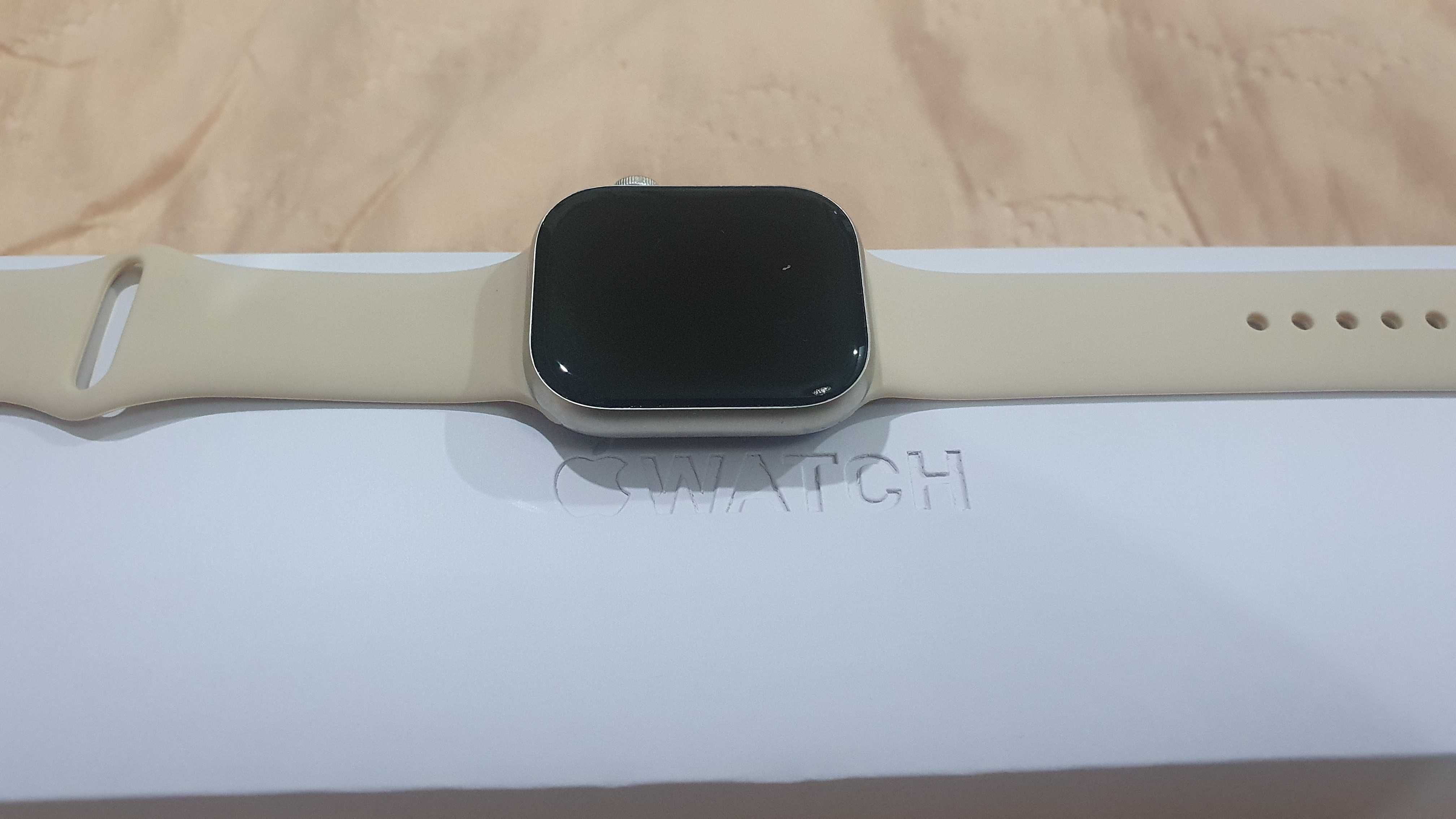 Продам часы Apple watch 9 45mm