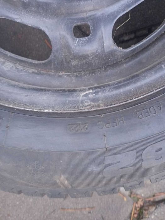 Продавам гуми с джанти  14