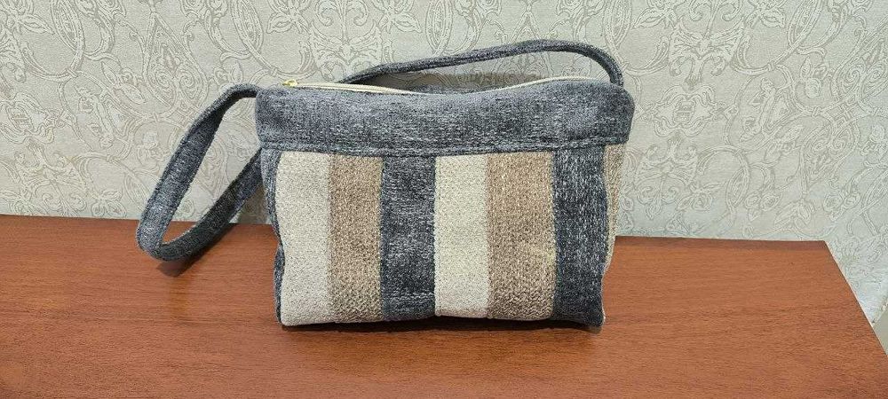 Продаются женские сумочки .