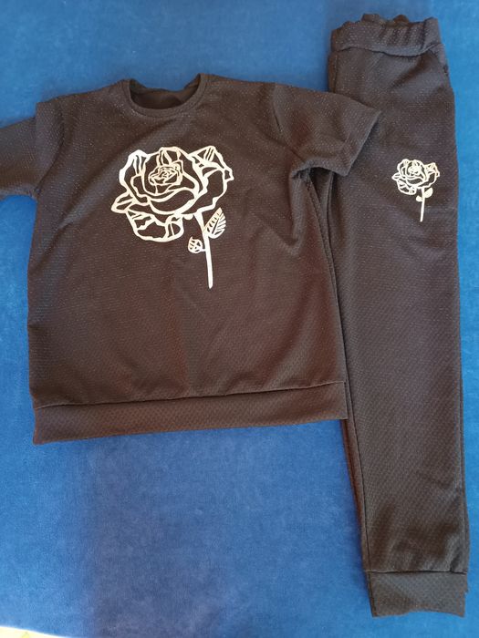 Дамски комплект.