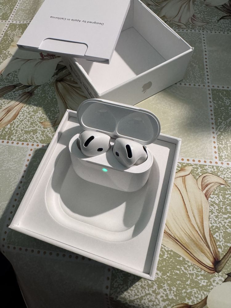 AirPods 4 with Active Noise Cansellation