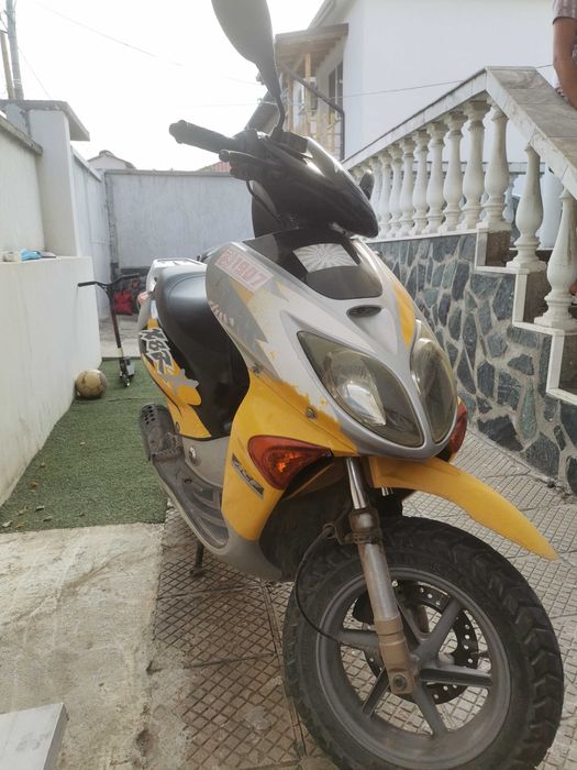 Honda x8rs скутер