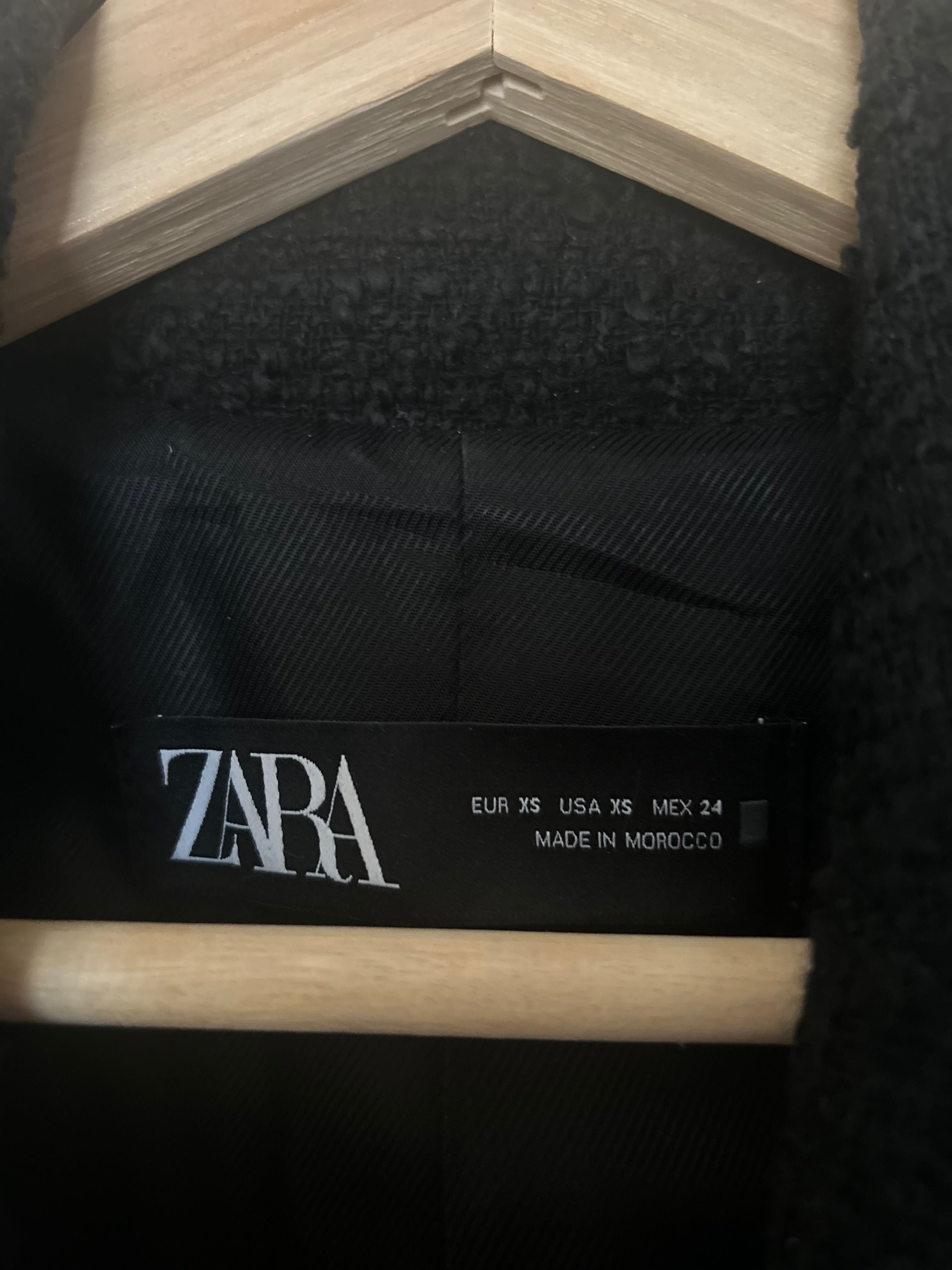 Сака Zara XS букле/полиестер