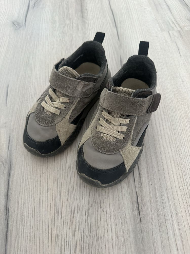 ботинки кросовки детские