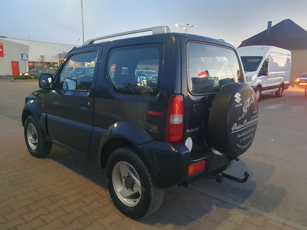 Suzuki Jimny     1.3  benzină   4x4