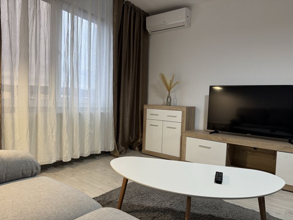 Inchiriez apartament cu 2 camere + loc de parcare