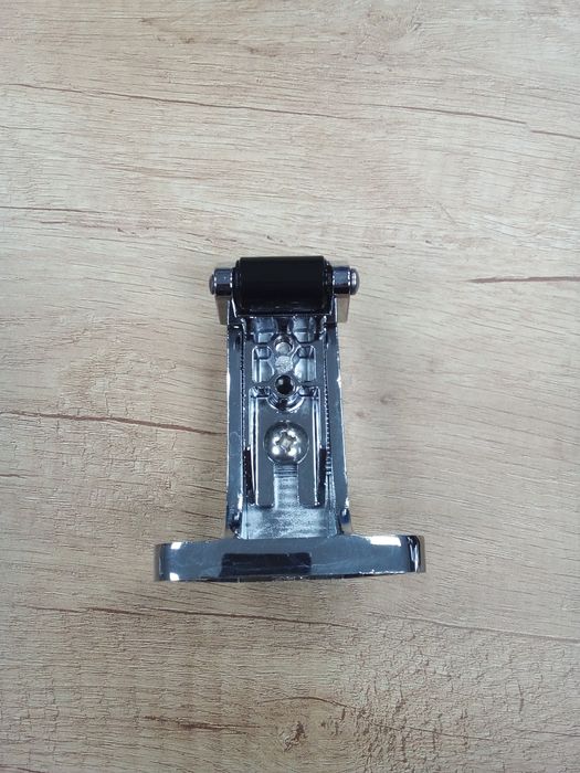 Брави за хладилна камера