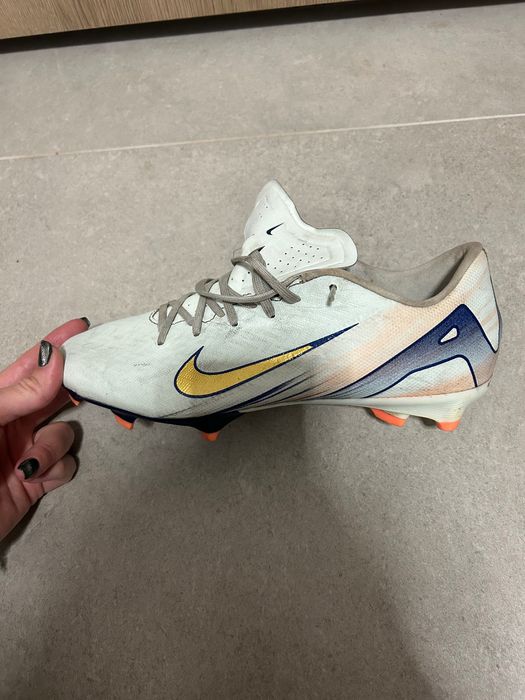 Бутонки за футбол Nike, N:40