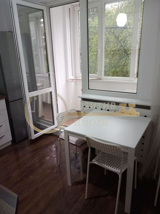 Дава се под наем Тристаен апартамент в София, Младост 2 - 90 кв.м за 850 € - Снимка #2