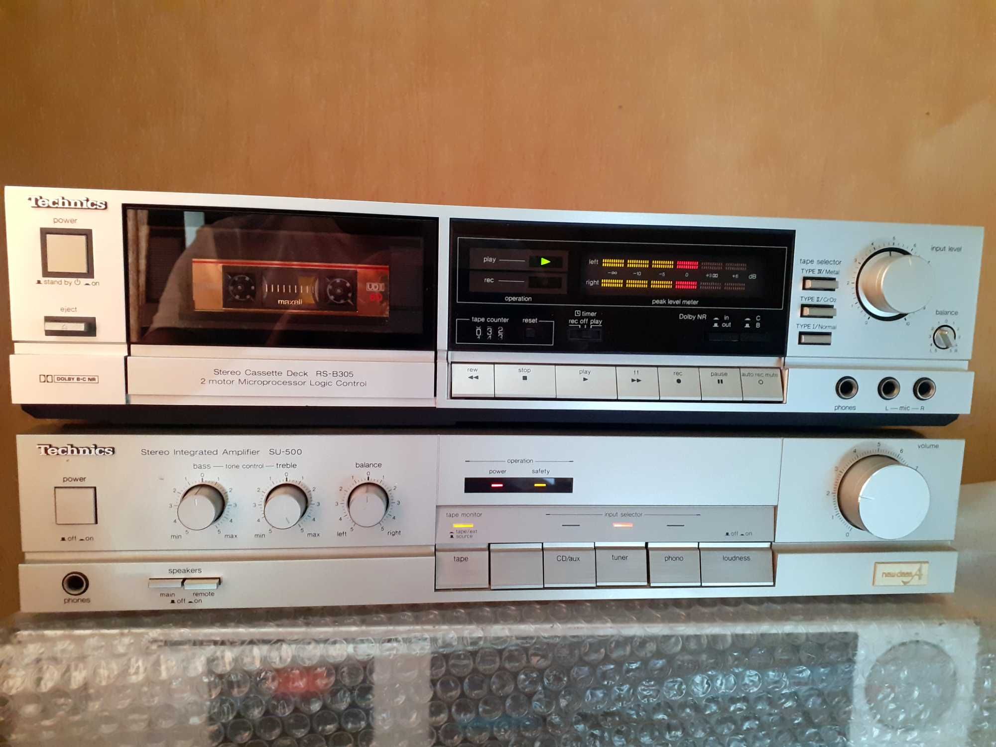 Дек Technics и усиловател JVC- Идеални японски- като нови. ПРОМОЦИЯ.