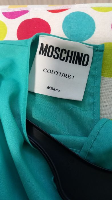 Продавам нова рокля не носена и е в отлично състояние размер 36