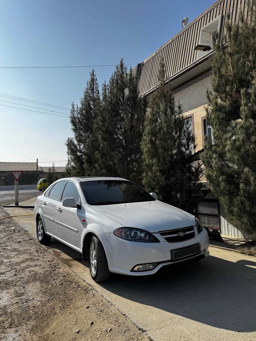 Jentra avtomoboli  sotiladi