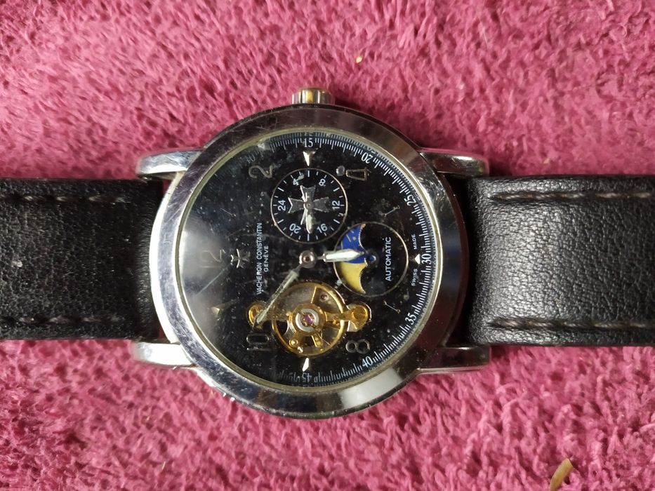 Vând ceas marca viceron Constantin pentru mai multe detalii la telefon