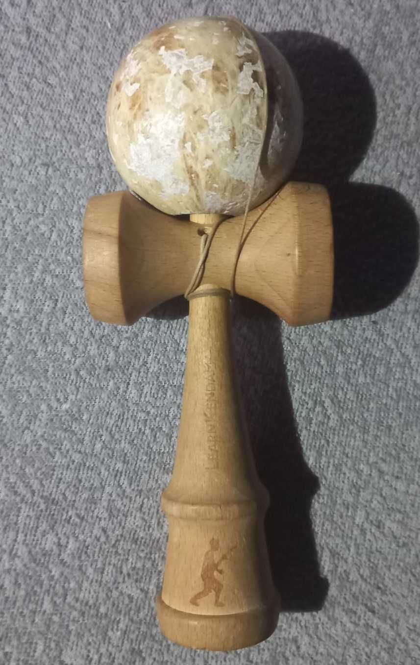 Kendama 'LearnKendama' glossy ball