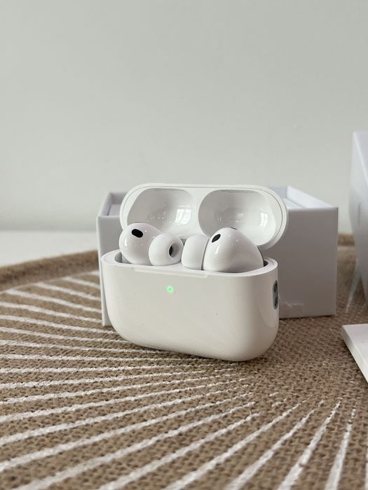 Air Pods Pro 3rd Generation ЧИСТО НОВИ