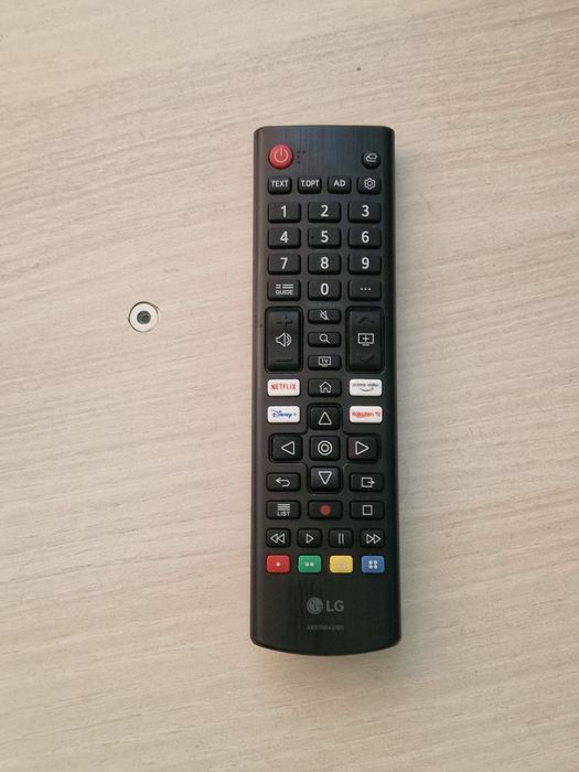 Televizor inteligent LG UR73, 4K UHD de 65 inch