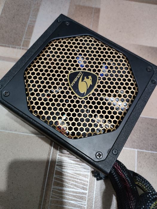 Продам блок питания 800вт cougar gx 800