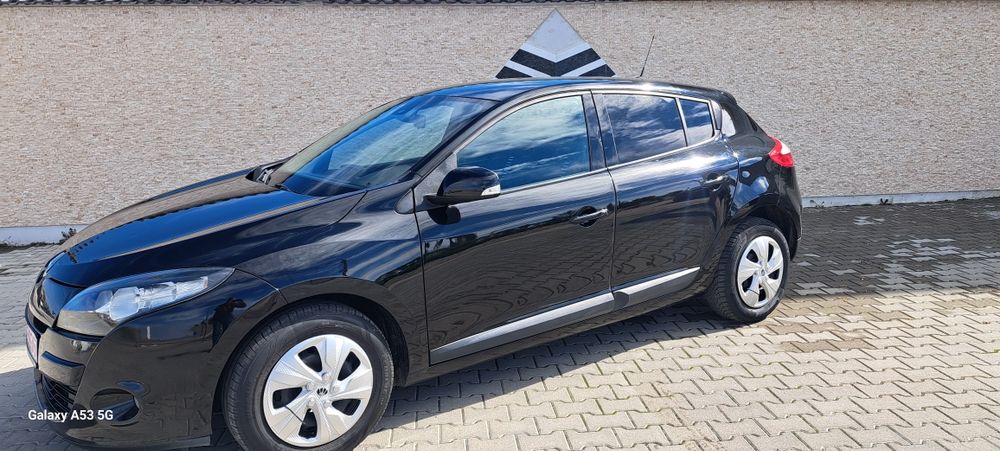 *Renault megane2011motor1.5diesel,110c.p*,euro5,*A.c,servo,.pret2950e