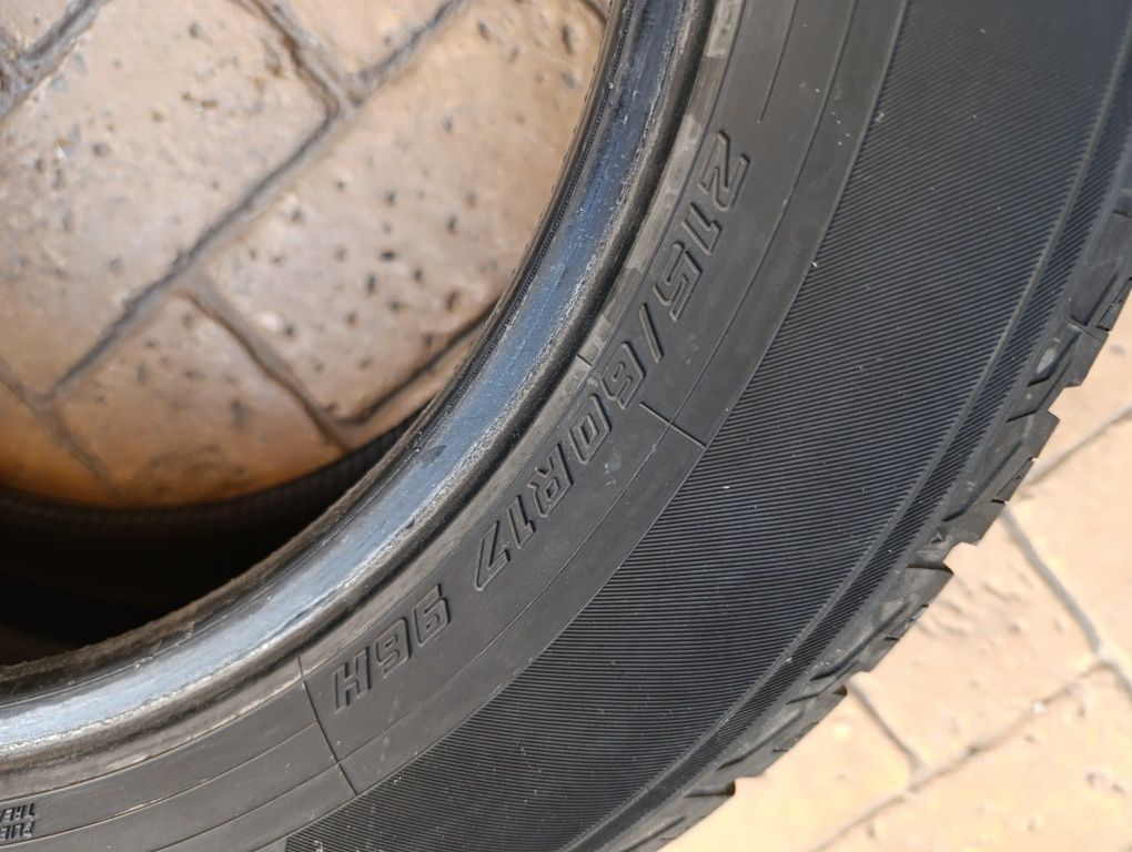 Всесезонни гуми Yokohama 215/60/17 dot 2023