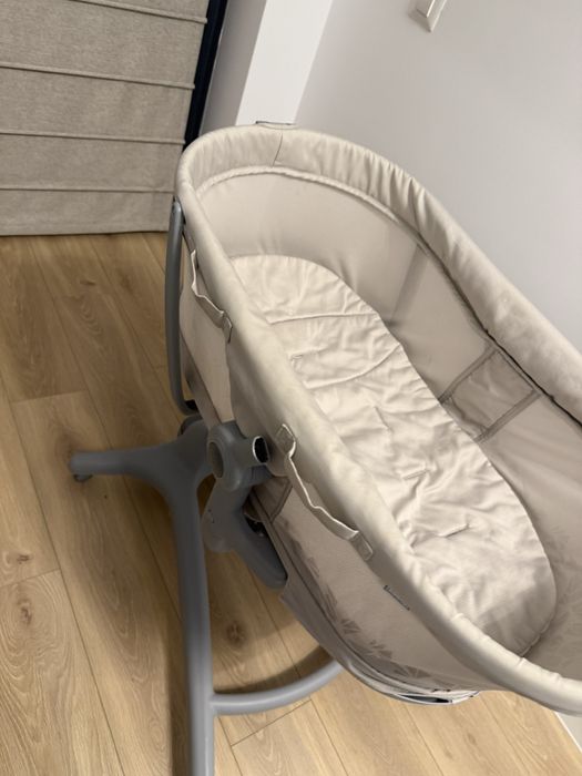 Patut Chicho,reglabil pe inaltime si pozitie.