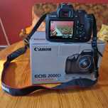 DSLR фотоапарат CANON EOS 2000D EF-S 18-55 IS 24.1 MPx, WI-FI