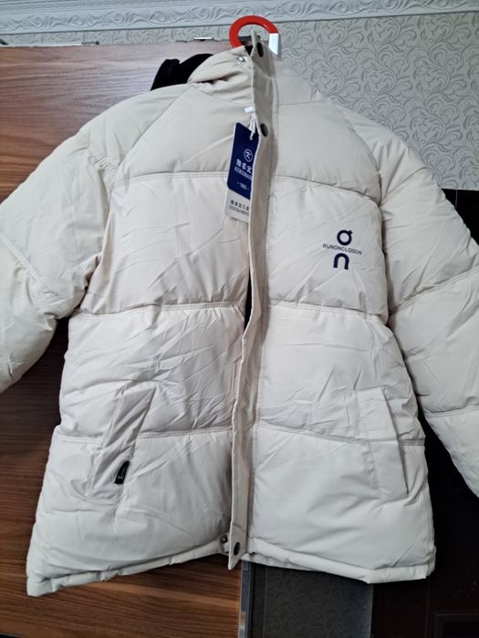 Продам новая куртка очень тёплая