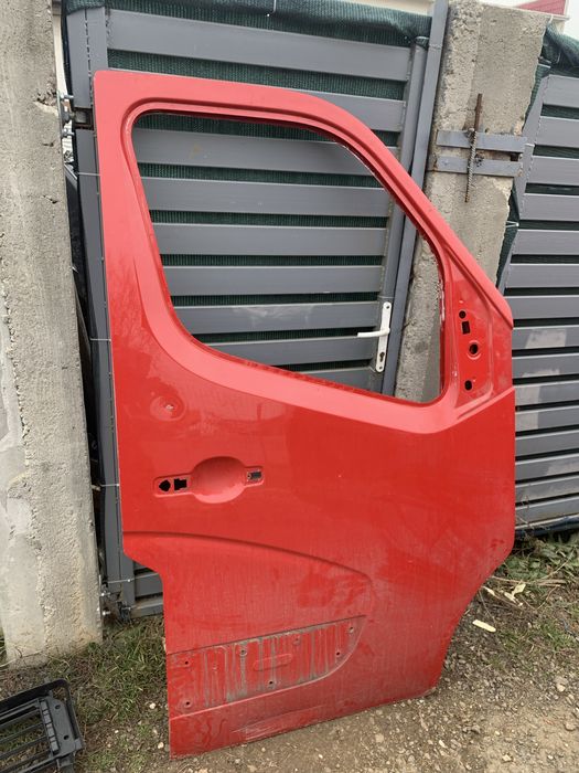 Usa fata Renault Master partea dreapta