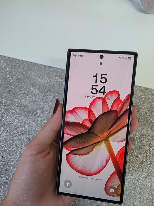 Vând samsung galaxy z fold7 512gb impecabil,negru